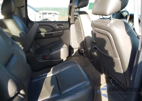 2013 GMC Yukon Xl 1500 Denali z USA, uszkodzony, nr VIN 1GKS2MEF7DR309994